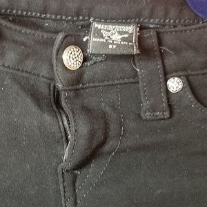 I'm selling this True Religion black jean